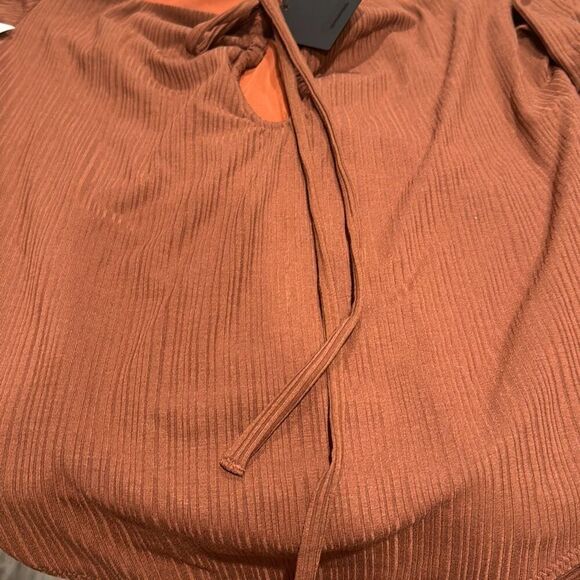 NWT NBD Revolve Halter Neck Peek a Boo Brown Ribbed Long Sleeve Bodysuit Size L - Picture 6 of 9